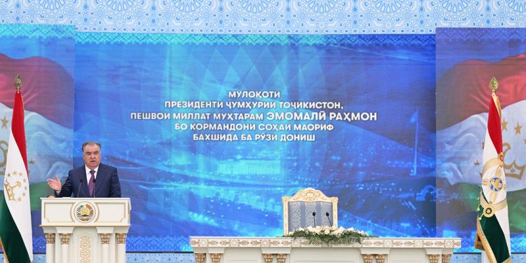 Суханронӣ ба муносибати Рӯзи дониш